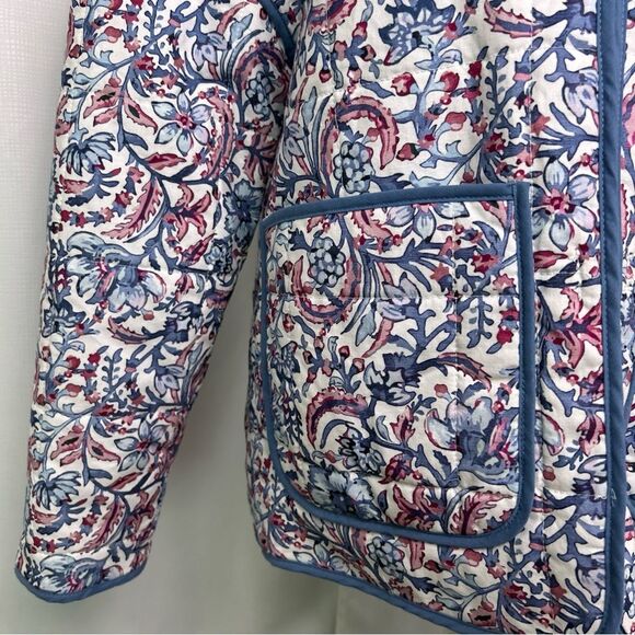 NWT 7 For All Mankind Women's Small Quilted Floral Jacket Light Blue White Red - Picture 3 of 11